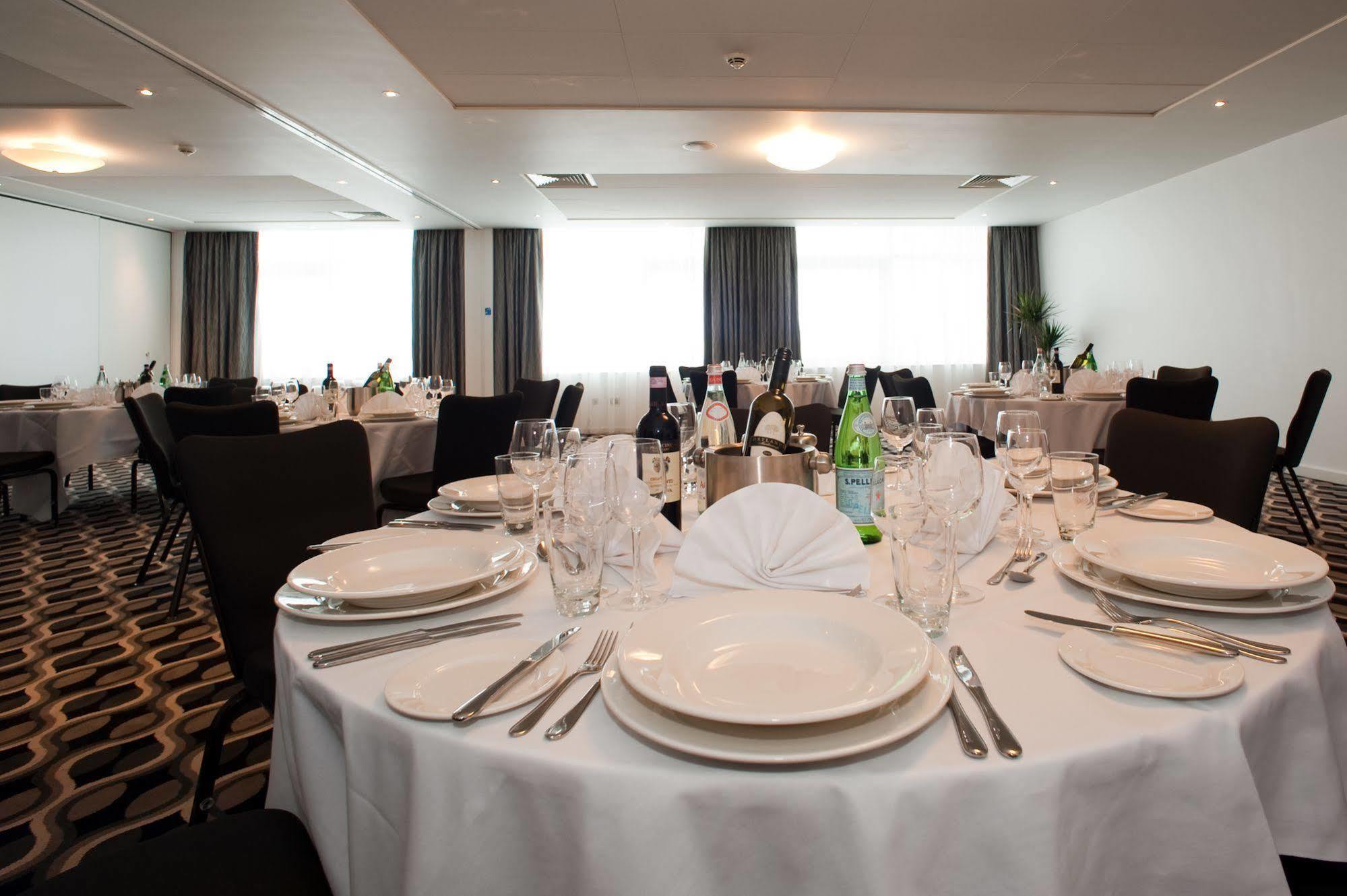 Holiday Inn Derby Riverlights By Ihg Restaurant foto